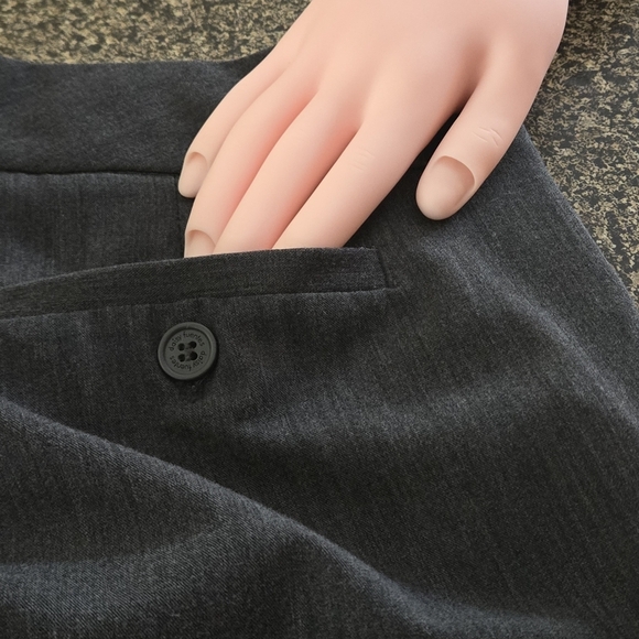 Daisy Fuentes Gray Flared Pants 4 Pockets Zip Button Closure Women size 2 (XS) - Picture 8 of 16